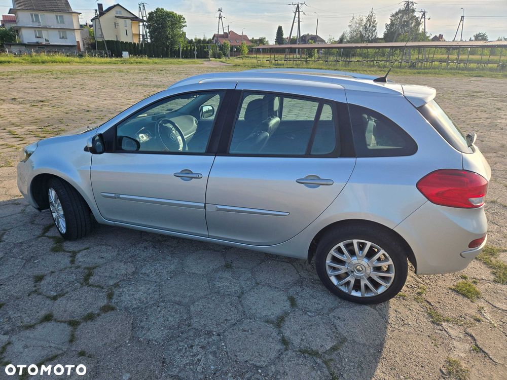 Renault Clio - 7