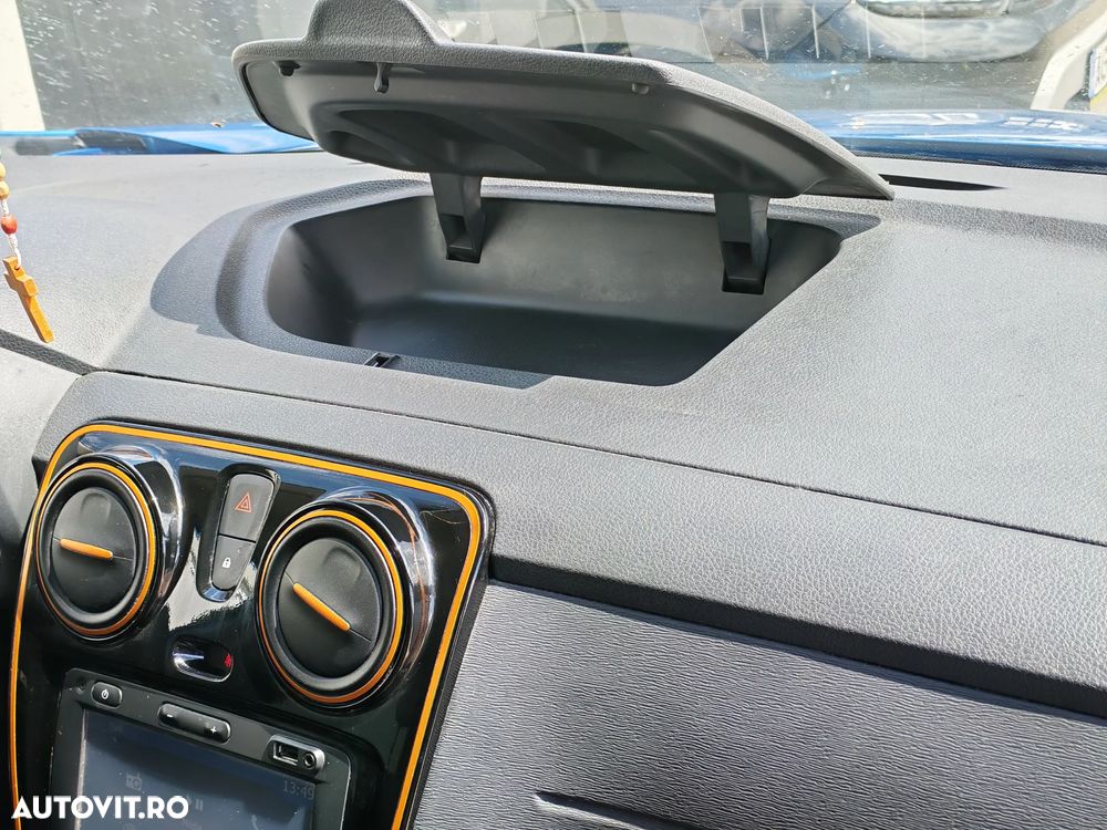 Dacia Lodgy dCi 110 Stepway Celebration - 26