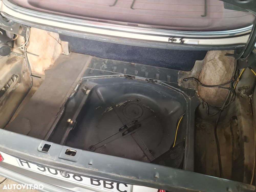 Mercedes-Benz W126 - 9