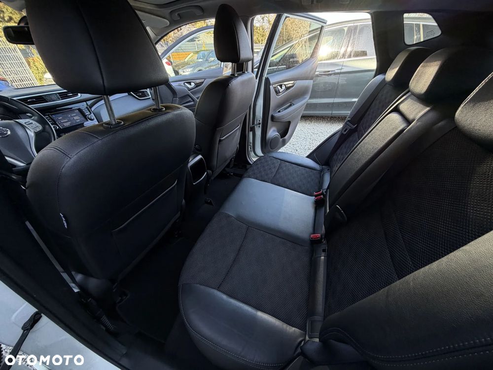 Nissan Qashqai 1.2 DIG-T Tekna - 22