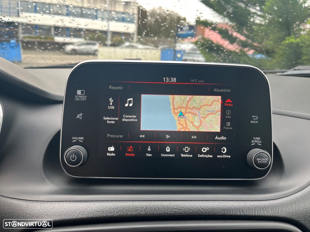 Fiat Tipo Station Wagon 1.3 M-Jet Lounge - 31