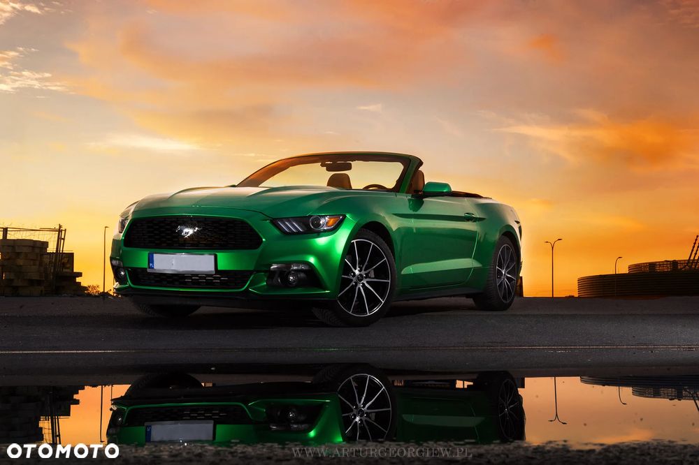 Ford Mustang - 2