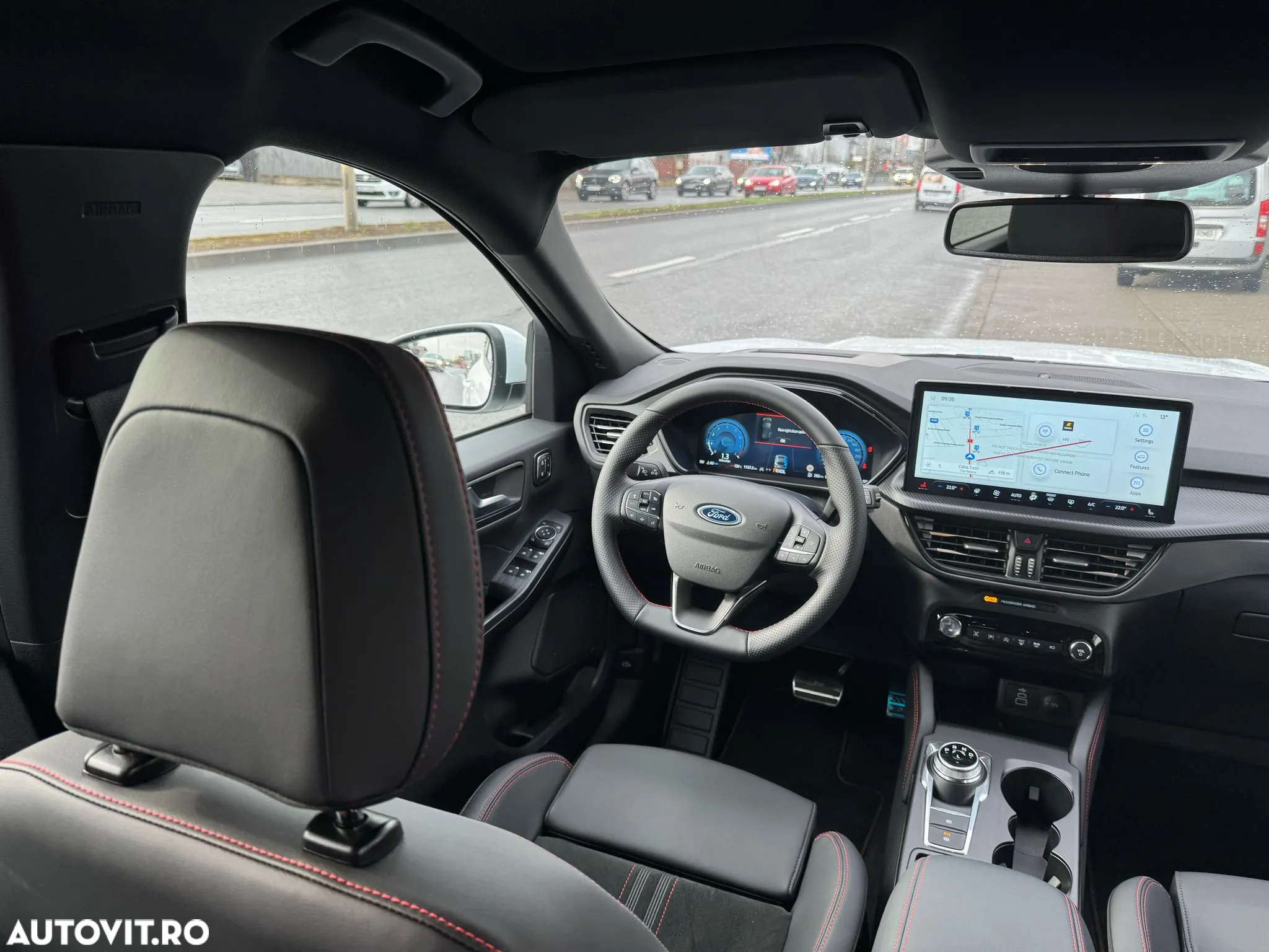 Ford Kuga 1.5 EcoBoost A8 FWD ST-Line X - 24