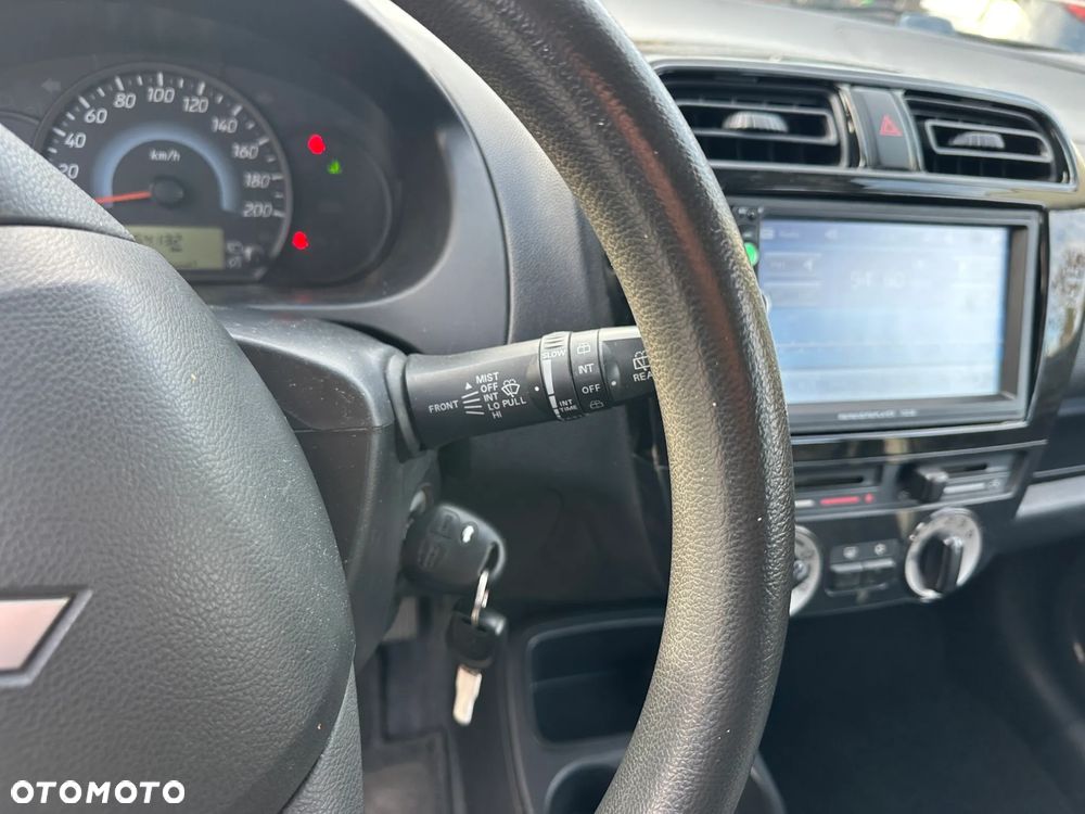 Mitsubishi Space Star - 11