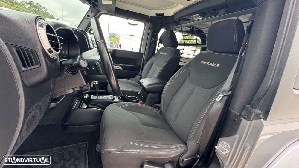 Jeep Wrangler - 22