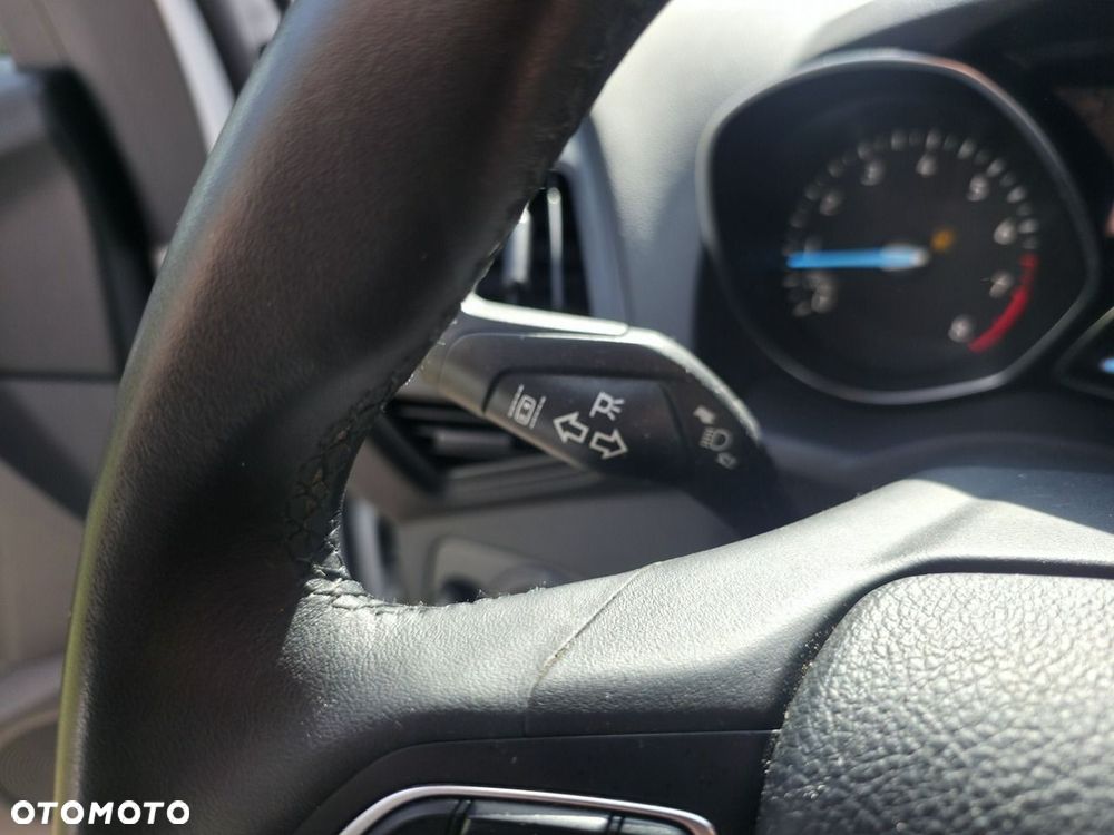 Ford Kuga - 21
