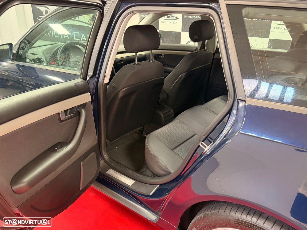 Audi A4 2.0 TDI Sport - 30