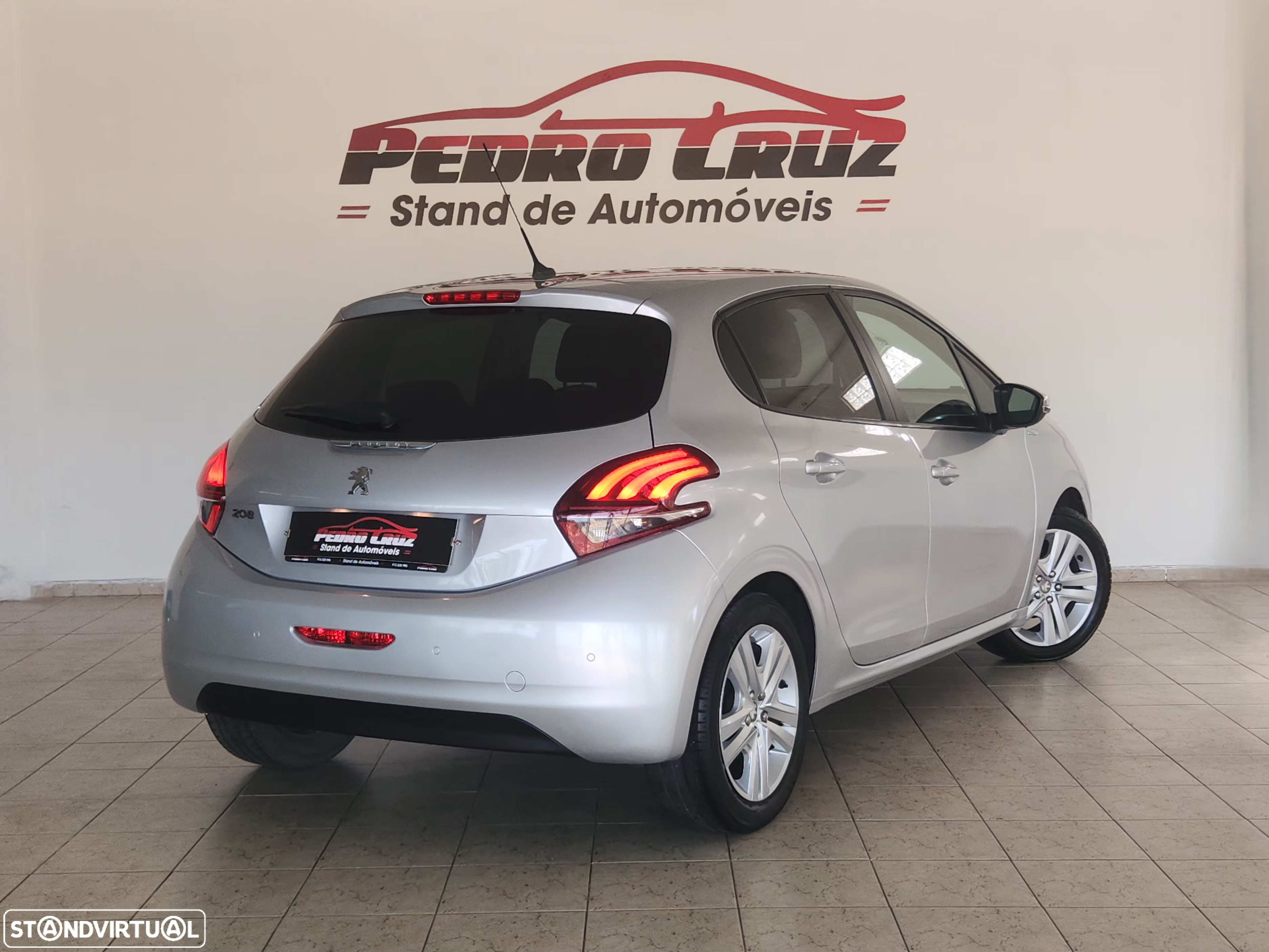 Peugeot 208 1.2 PureTech Style - 10