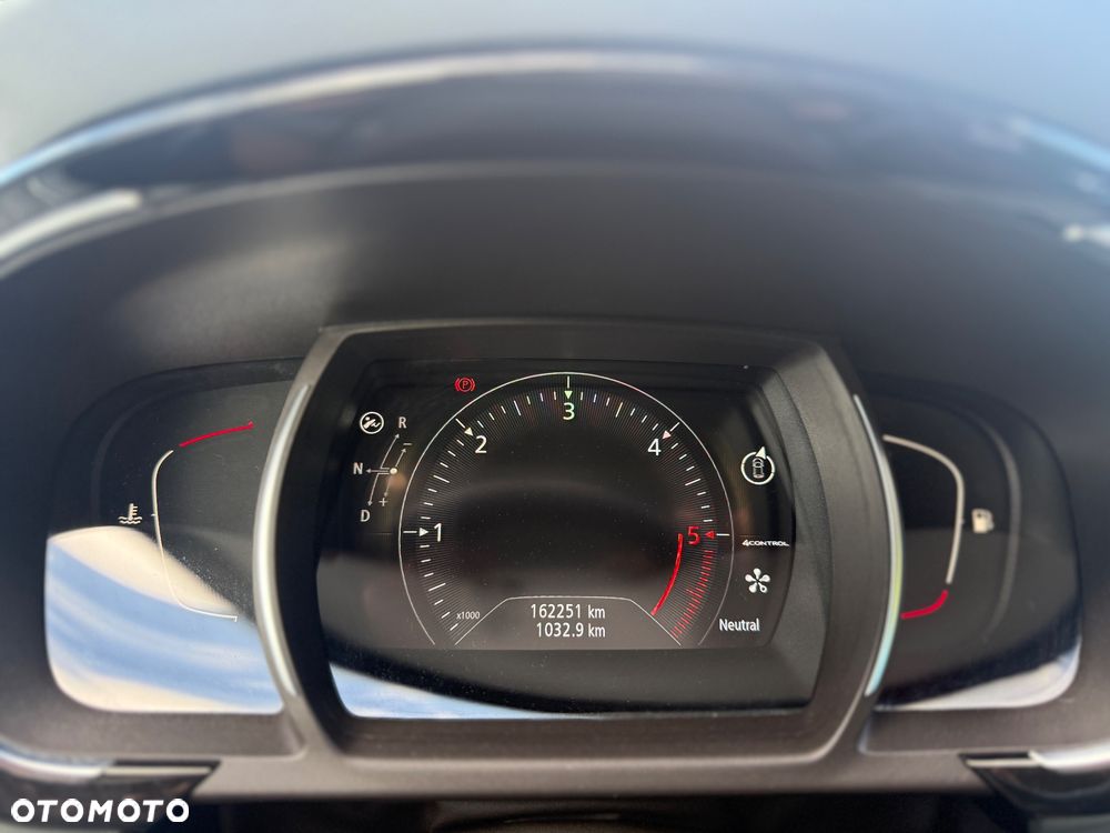 Renault Espace 1.6 dCi Energy Initiale Paris EDC - 24