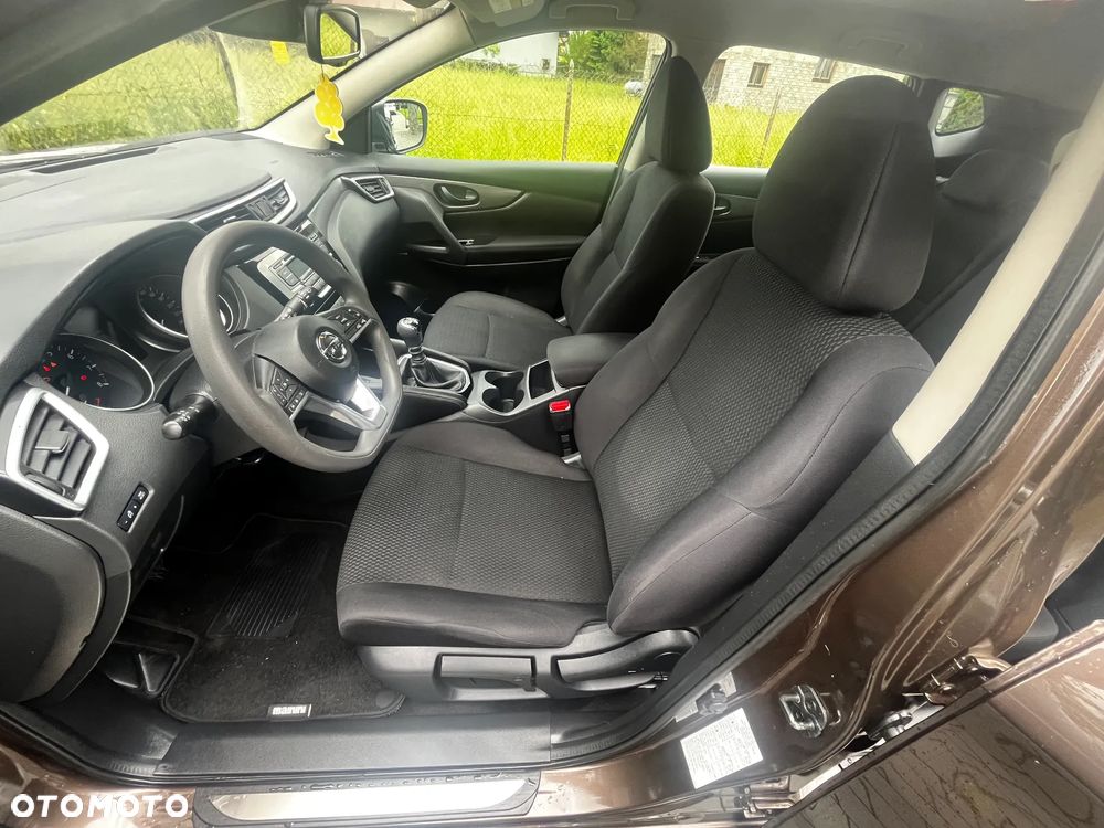 Nissan Qashqai 1.2 DIG-T N-Vision - 18