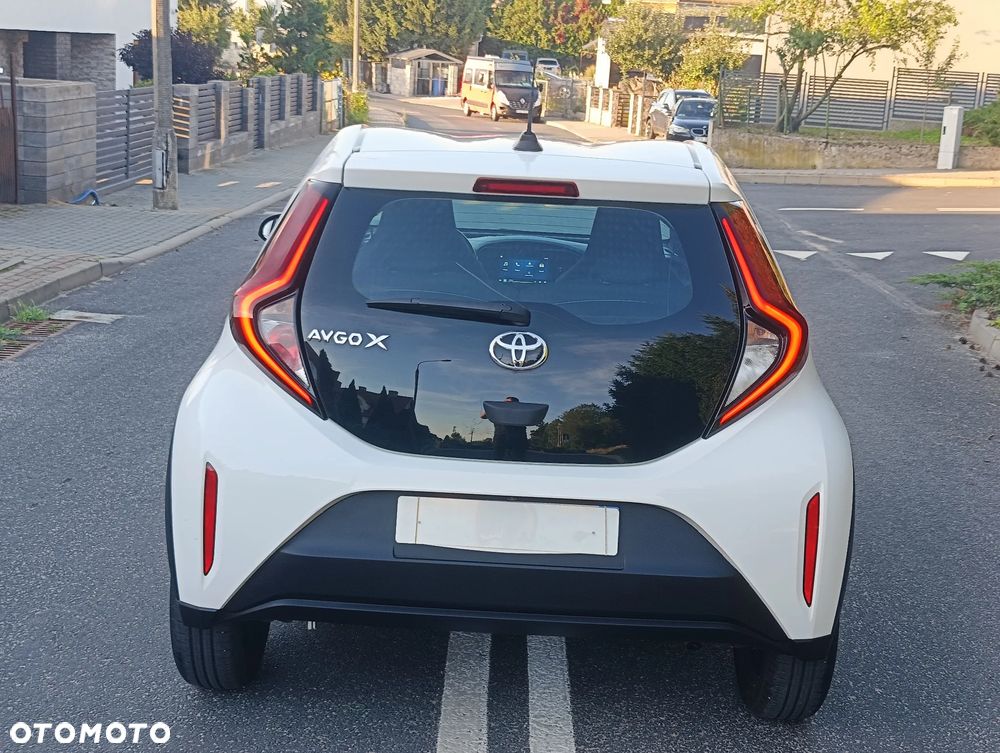 Toyota Aygo X S-CVT Air JBL - 18