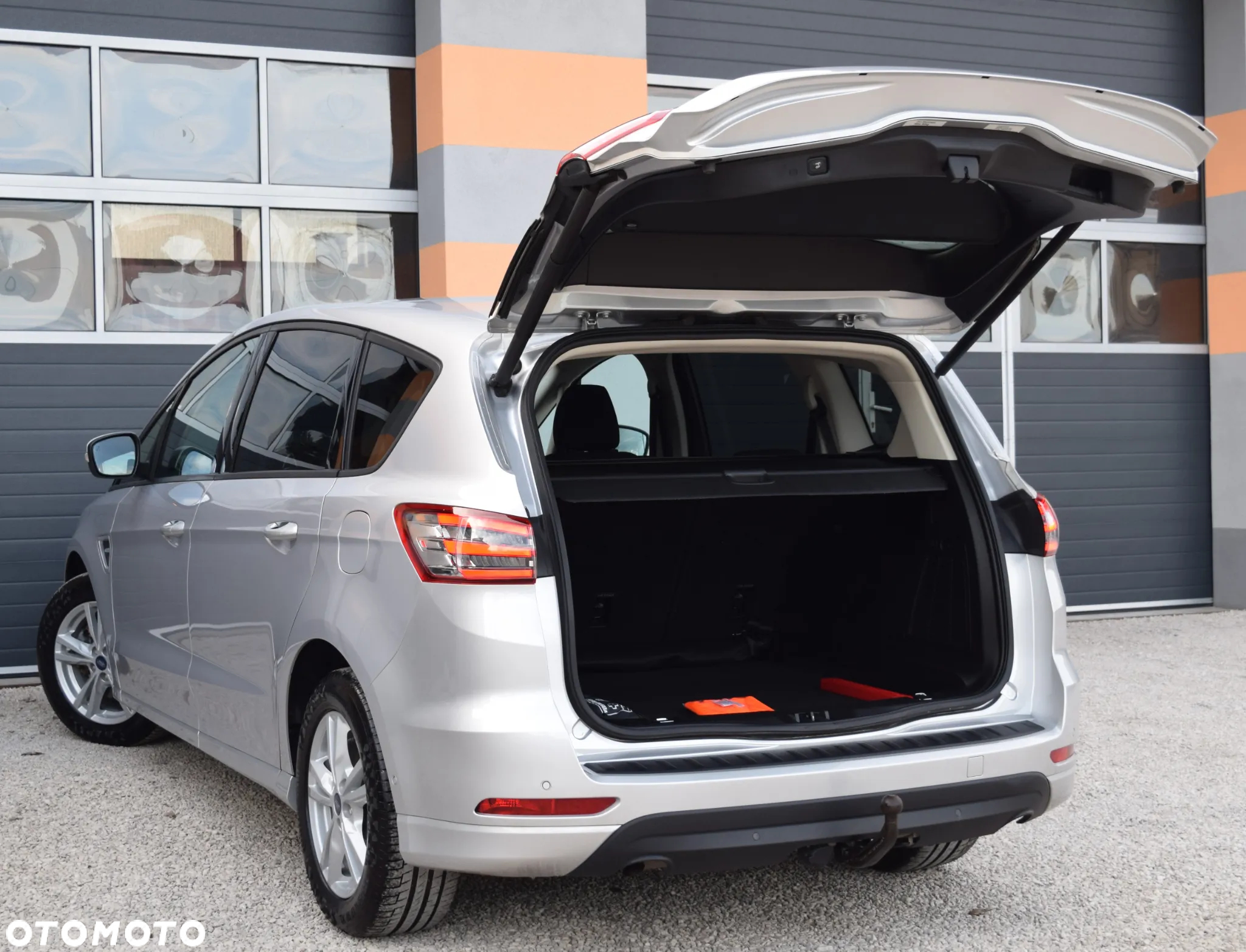 Ford S-Max 2.0 TDCi Titanium PowerShift - 17