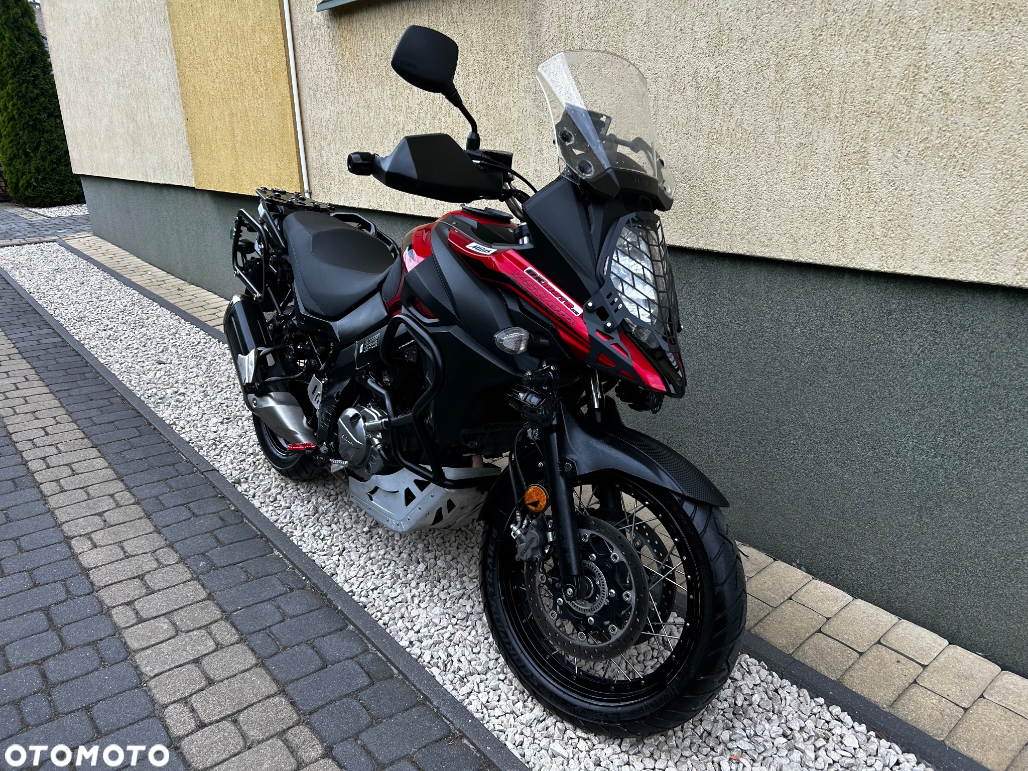 Suzuki DL - 12