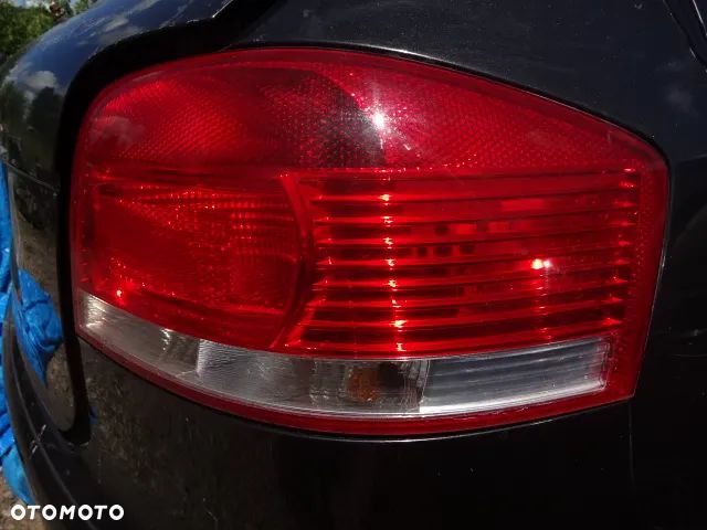 Tylna prawa lampa Audi A3 8P Hatchback - 1