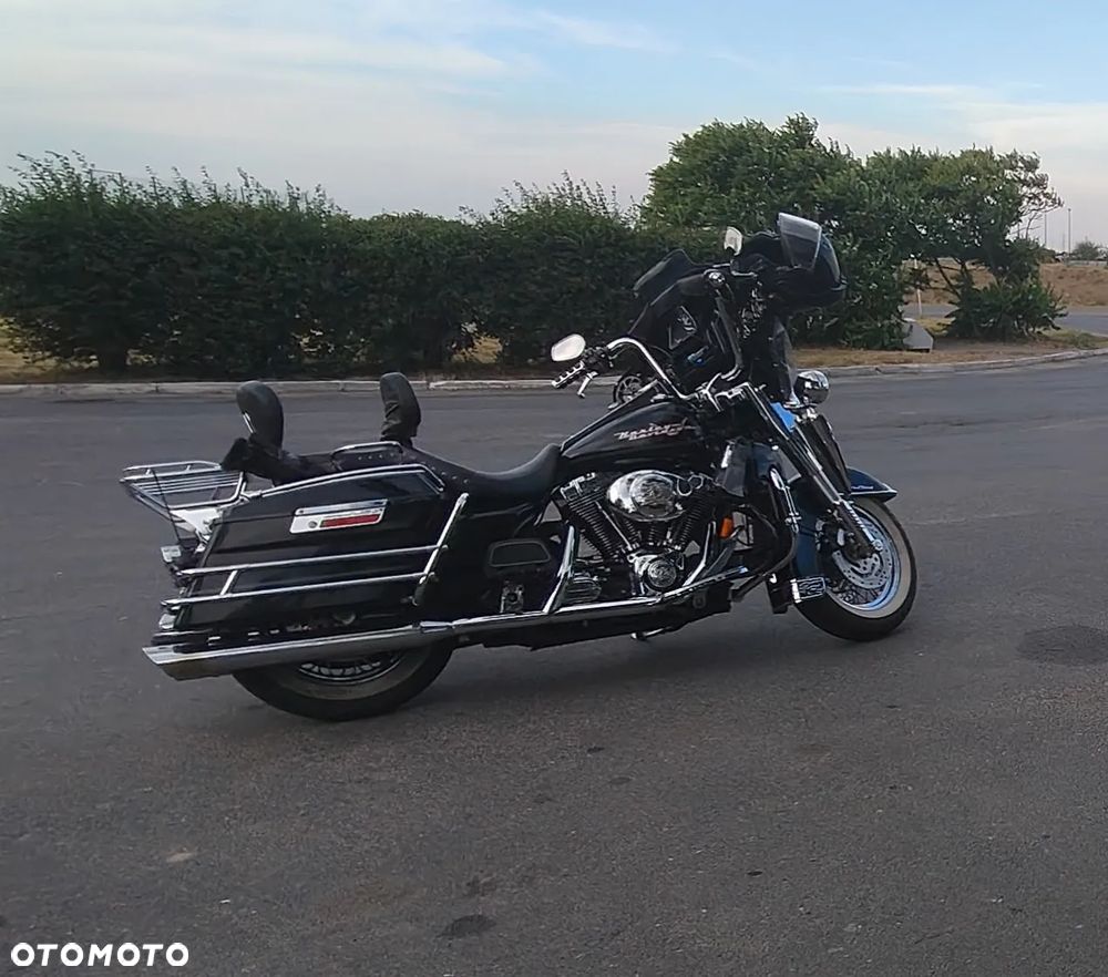 Harley-Davidson Touring Road King - 2
