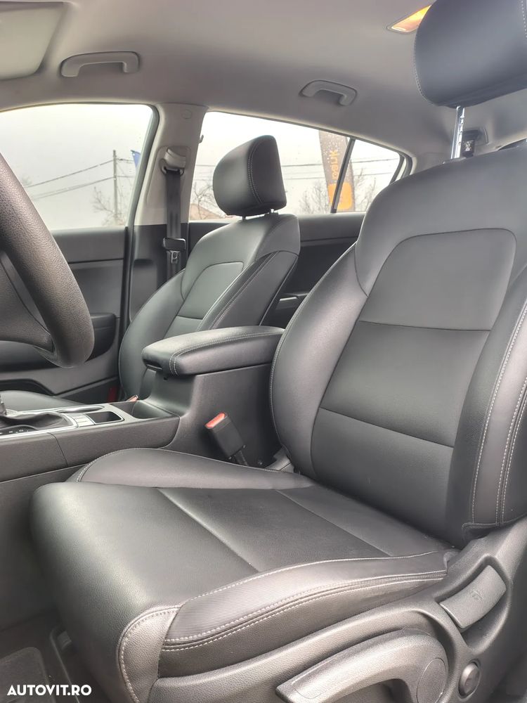 Kia Sportage 2.0 CRDI AWD Aut. VISION - 6