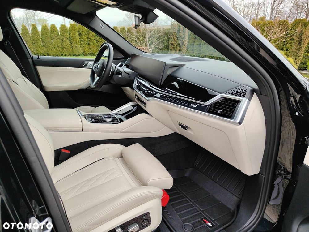 BMW X6 - 24