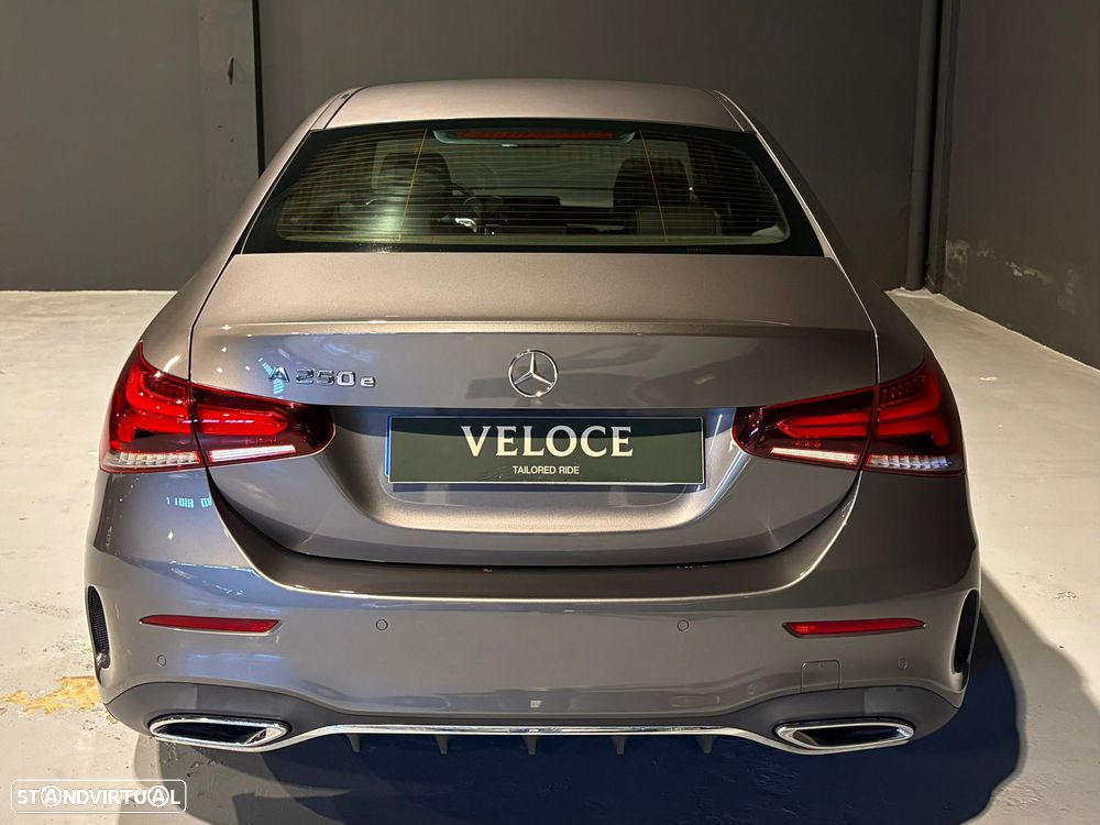 Mercedes-Benz A 250 Limousine e 8G-DCT AMG Line - 8