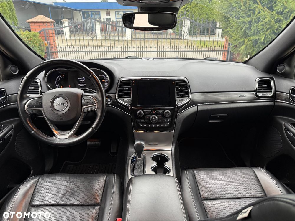 Jeep Grand Cherokee - 9