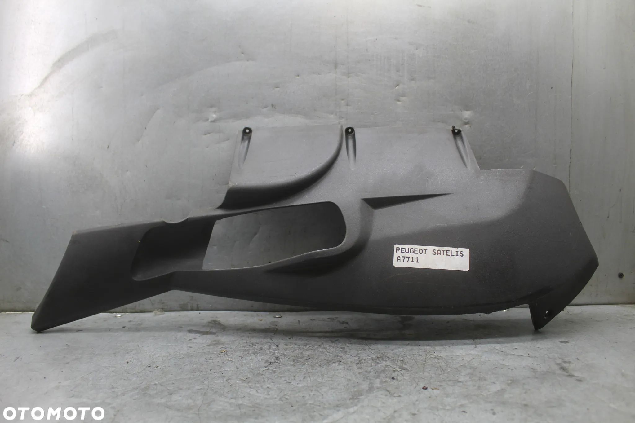 Peugeot Satelis 125 Pług osłona owiewka obudowa lewa - 1