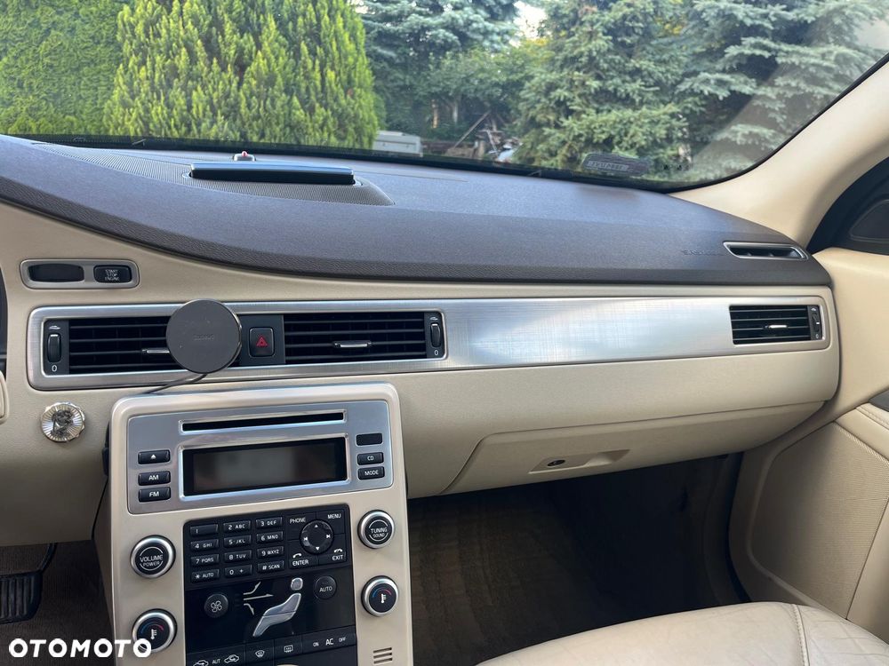 Volvo XC 70 D5 AWD Summum - 12