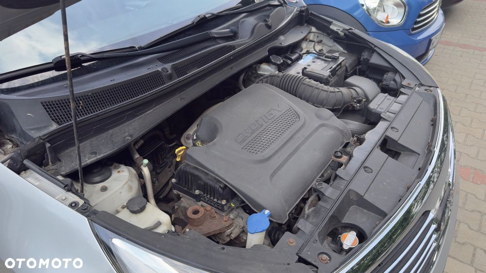 Kia Sportage 2,0 CRDI AWD Spirit - 33