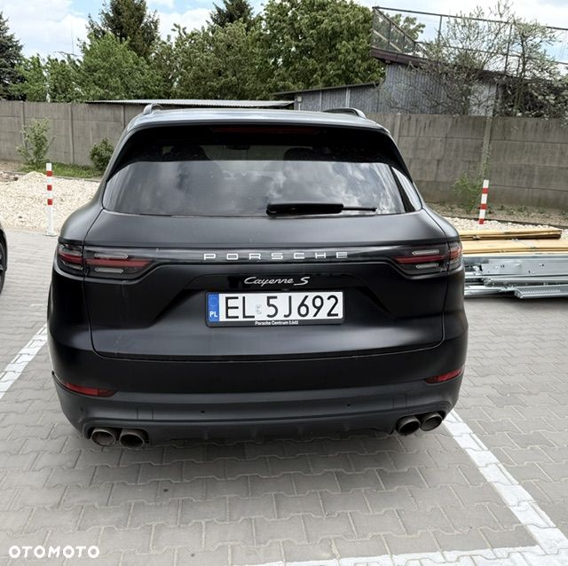 Porsche Cayenne S - 6