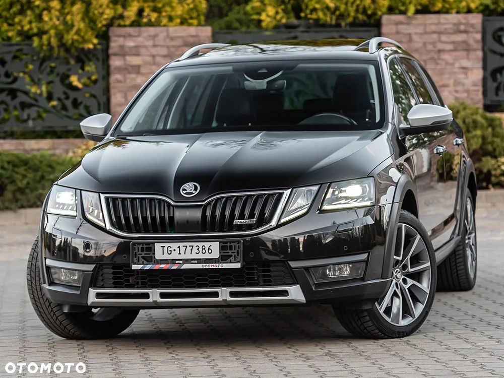 Skoda Octavia Scout 2.0 TDI 4x4 DSG - 10