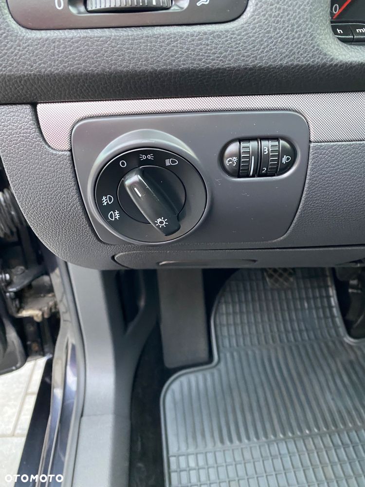 Volkswagen Golf 1.6 United - 34
