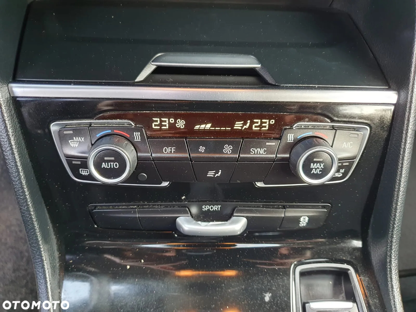 BMW Seria 2 218d Active Tourer Luxury Line - 11
