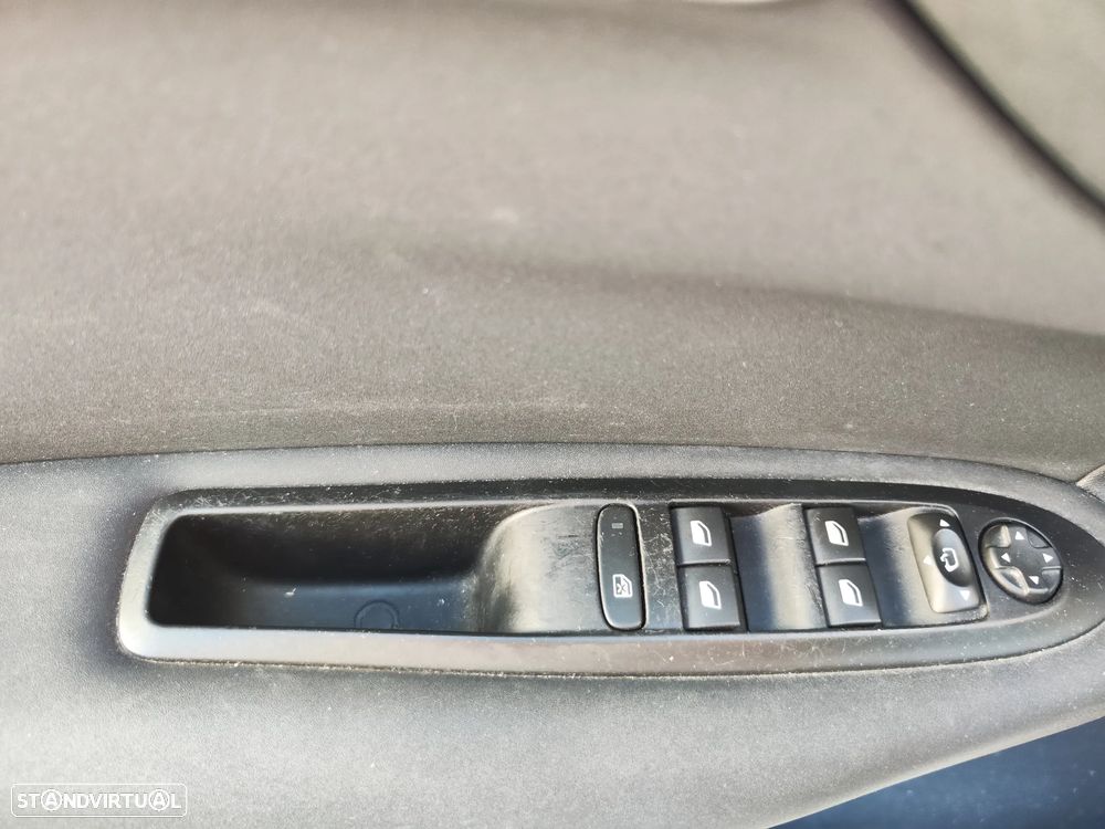 Citroën C4 1.6 BlueHDi Feel - 26