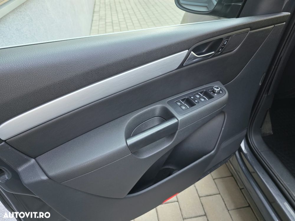 Volkswagen Sharan 2.0 TDI DSG Blue Motion Comfortline - 14