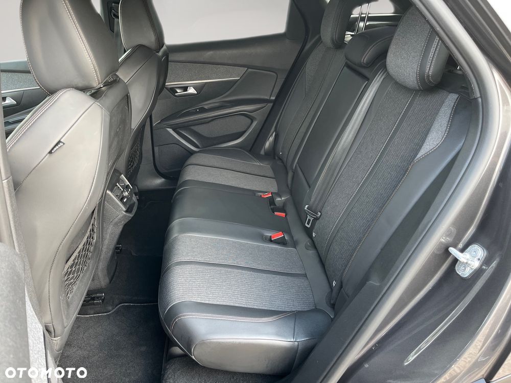 Peugeot 3008 - 23