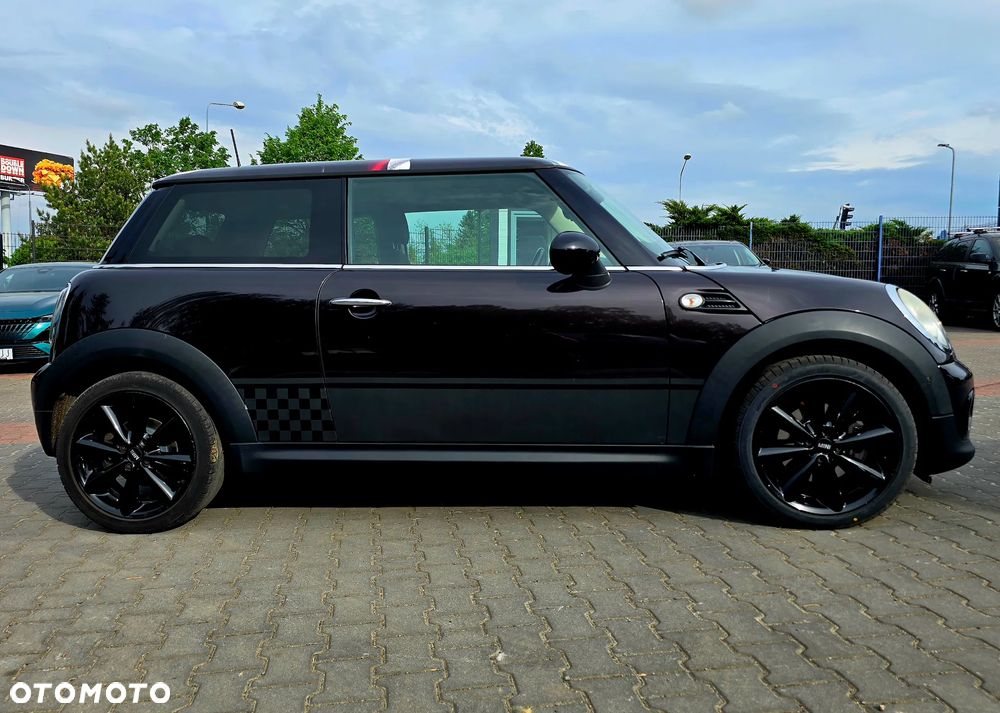 MINI Cooper Standard - 2
