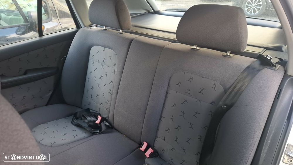 Skoda Fabia Break 1.4 Elegance AR4 - 12