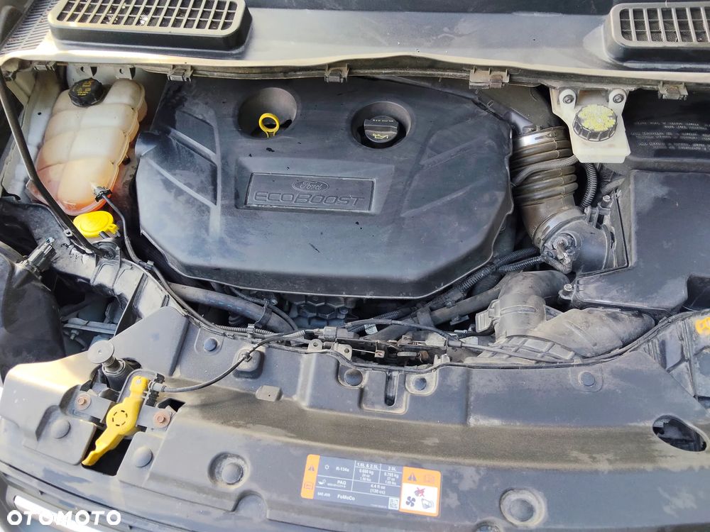 Ford Escape 2.0 EcoBoost AWD Titanium - 12