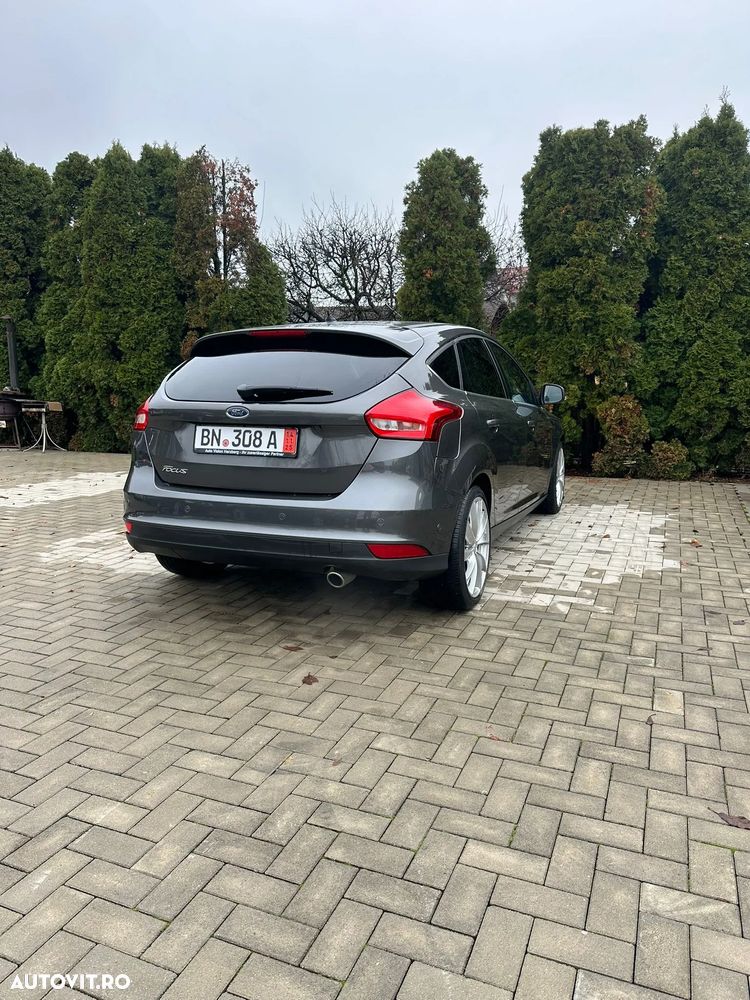 Ford Focus 2.0 TDCi DPF Start-Stopp-System Titanium - 8