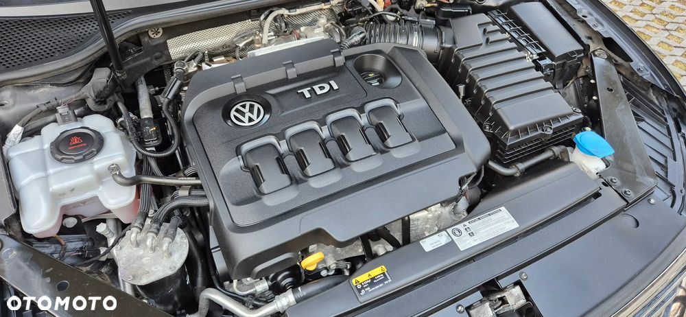 Volkswagen Passat Variant 2.0 TDI 4Mot Elegance DSG - 37