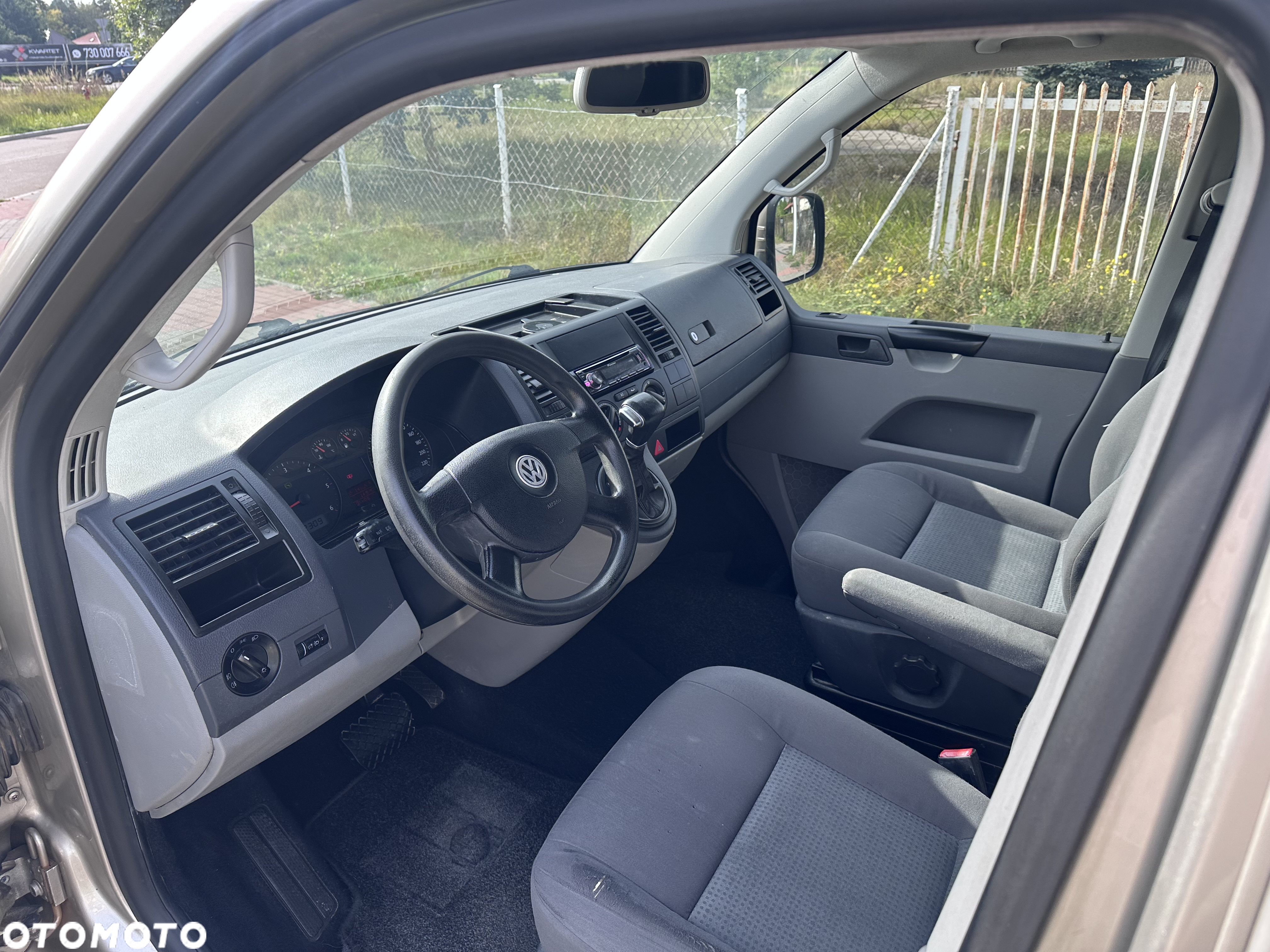 Volkswagen Transporter 5 - 11