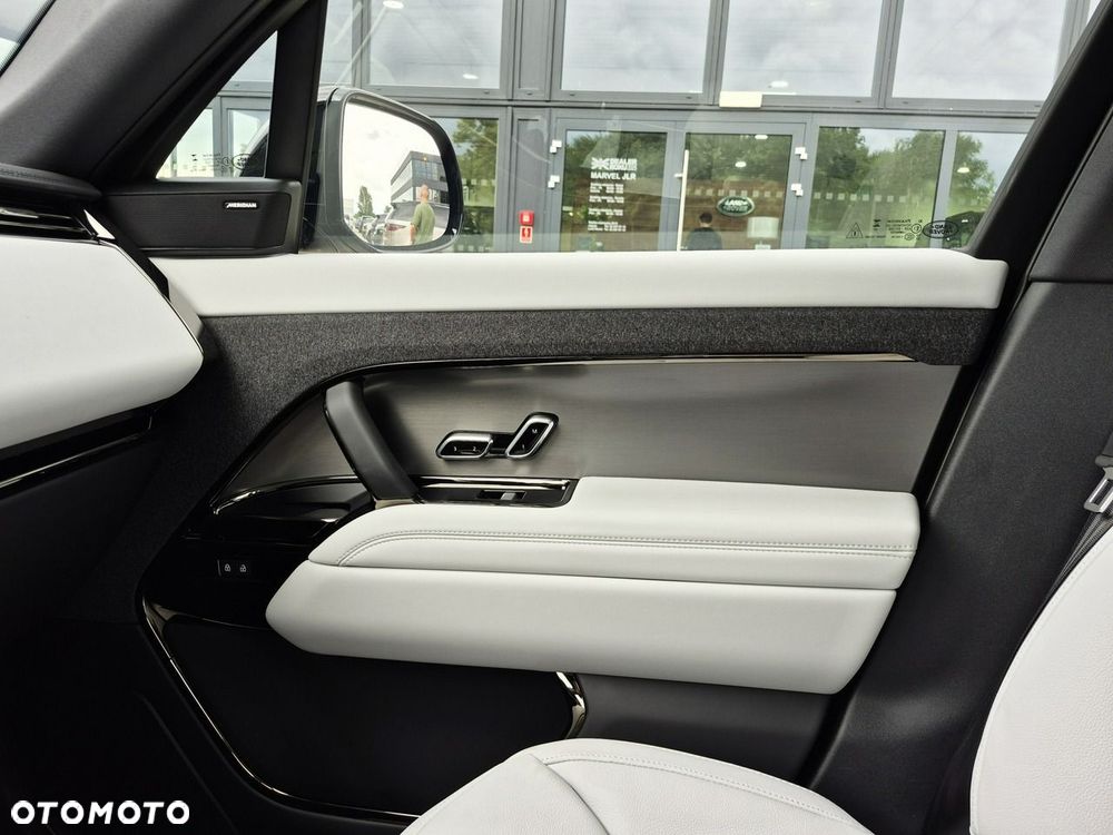 Land Rover Range Rover Sport - 38