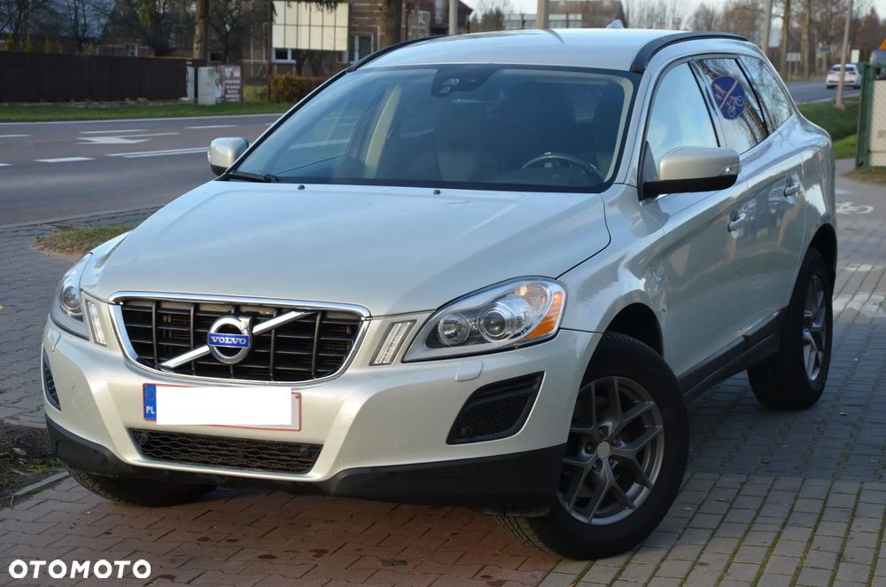 Volvo XC 60 D4 Momentum - 1
