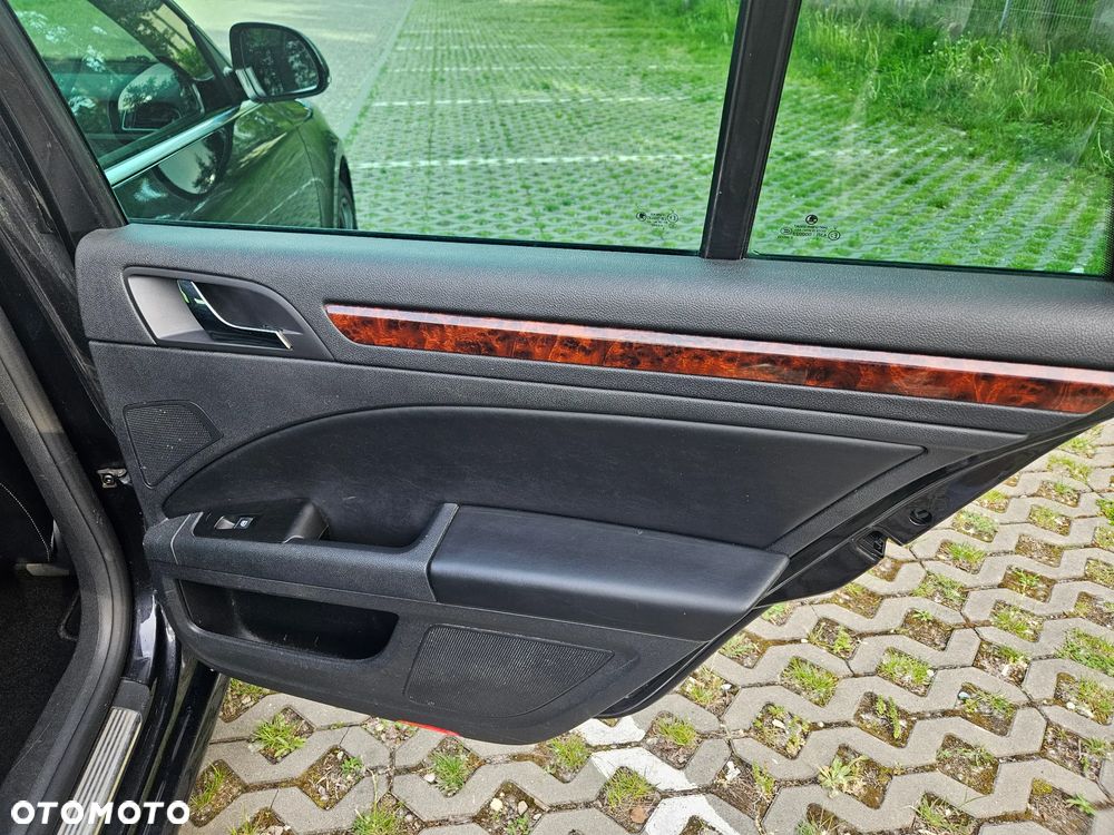 Skoda Superb 2.0 TDI DSG Elegance - 22