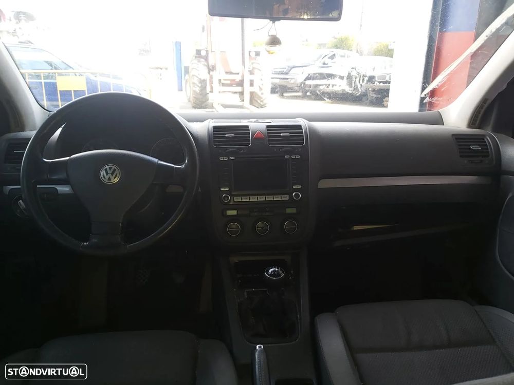 Volkswagen Golf 5 1.9 tdi 105cv ás peças - 5