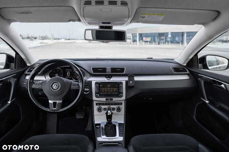 Volkswagen Passat - 6
