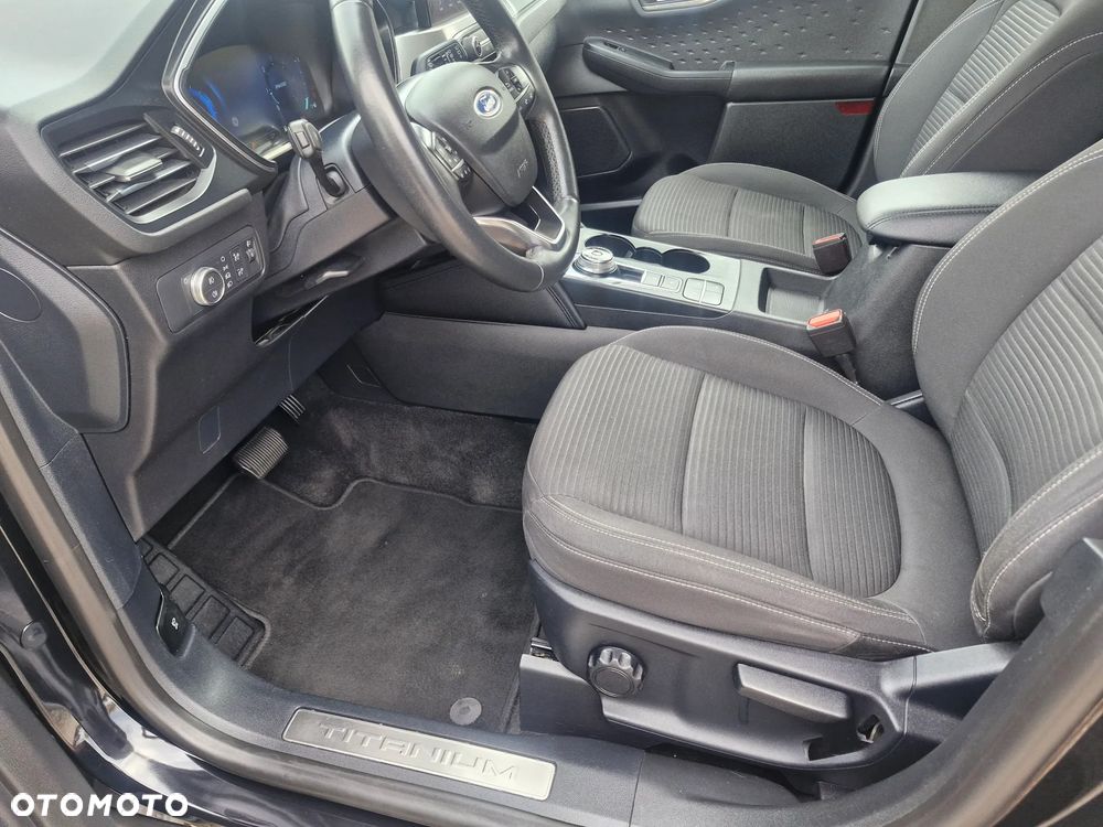 Ford Kuga 1.5 EcoBlue TITANIUM - 24