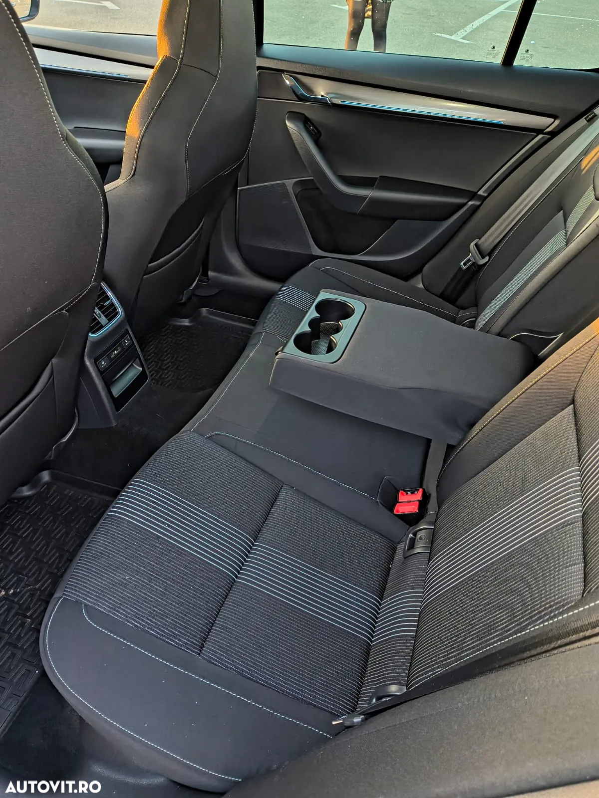 Skoda Octavia 2.0 TDI DSG Style - 2