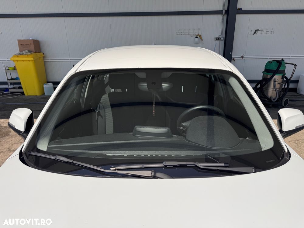 BMW Seria 1 - 8