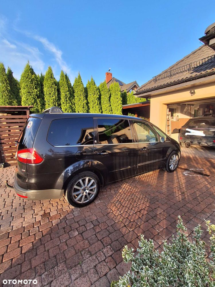 Ford Galaxy - 8