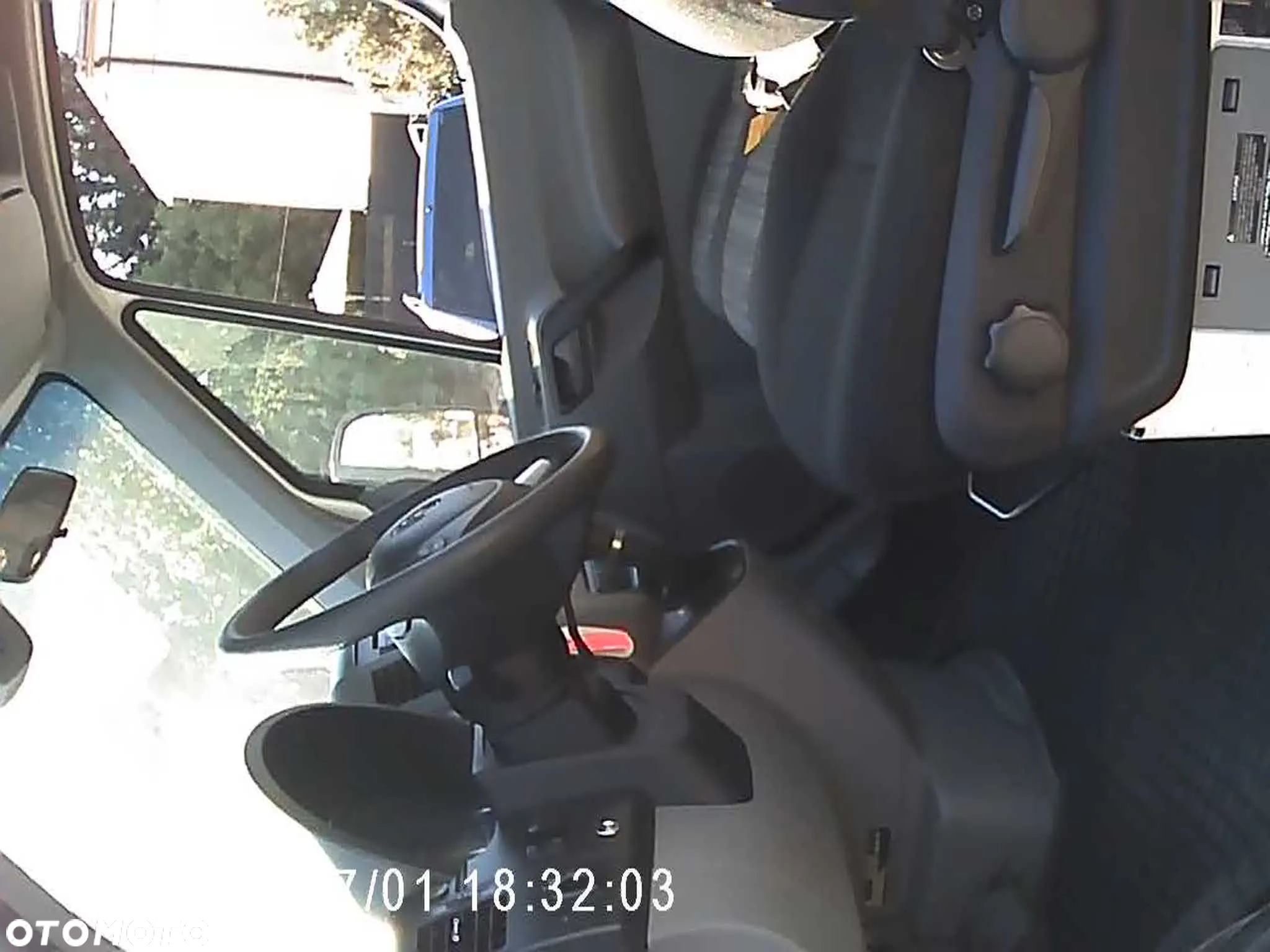 Mercedes-Benz Sprinter - 9