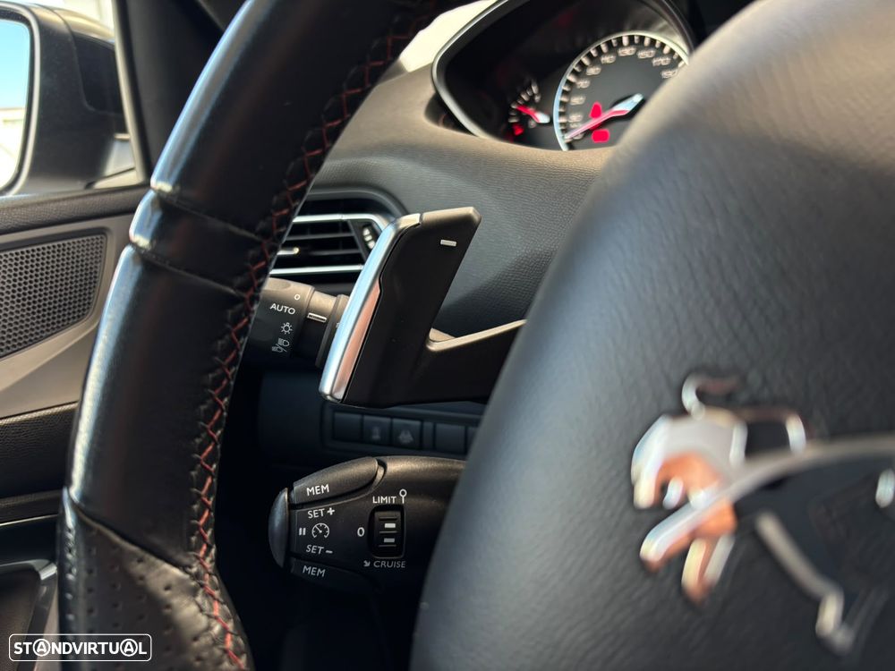 Peugeot 308 PureTech 130 EAT8 GT - 9